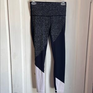 Lululemon Black and White Geometric Leggings